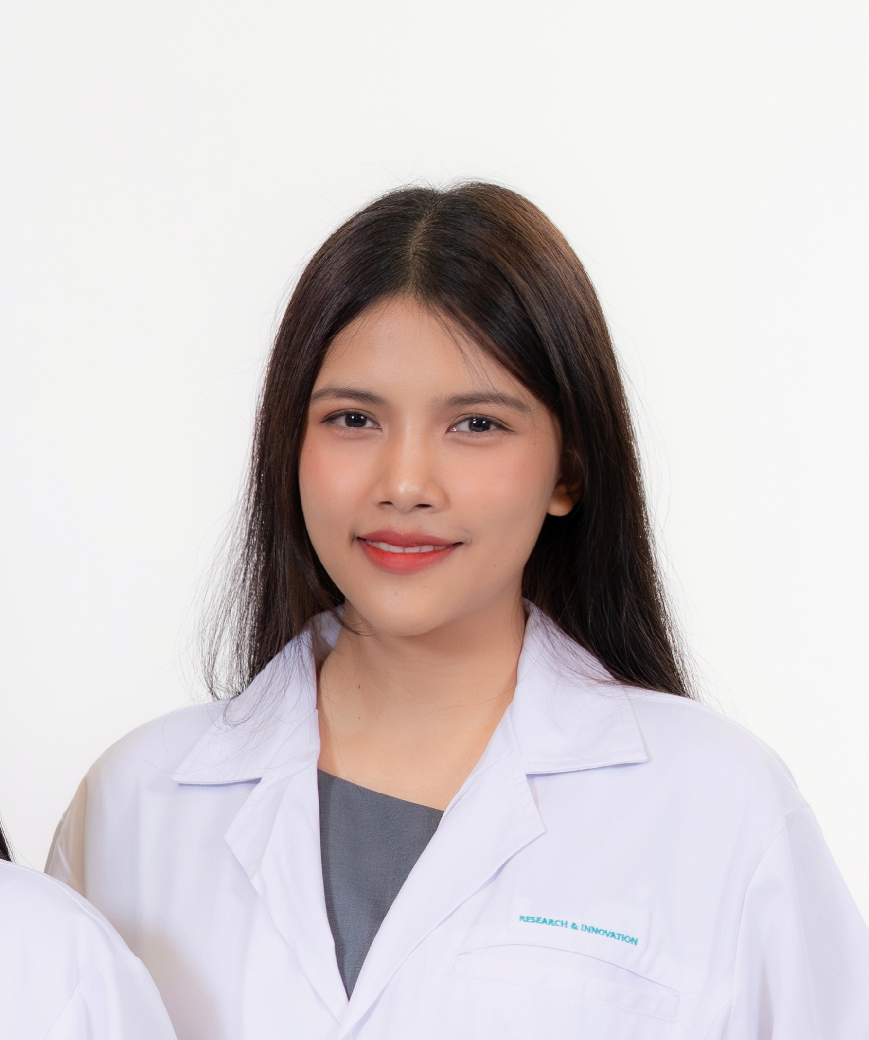 Discover Thai Nature founder and botany researcher Chompu
